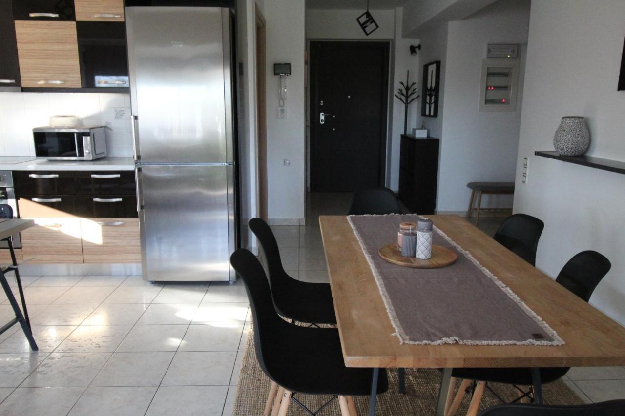 Lovely 2-Bedroom Apartment Αθήνα Εξωτερικό φωτογραφία