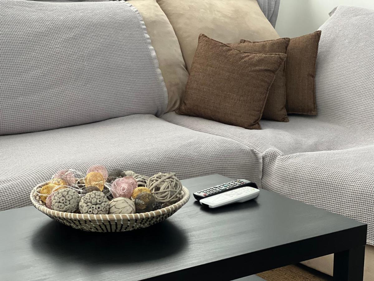 Lovely 2-Bedroom Apartment Αθήνα Εξωτερικό φωτογραφία